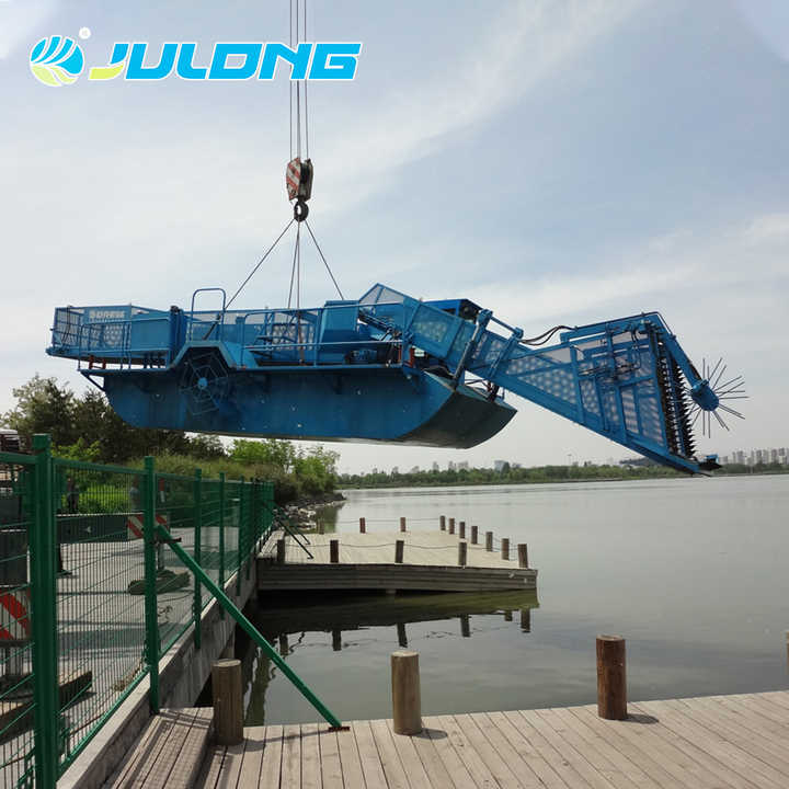 River Cleaning Machine