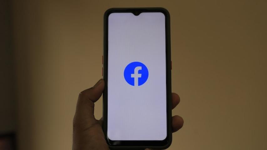 Earning Money from Facebook