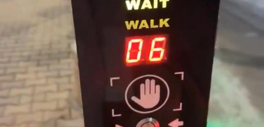 Smart Signals to cross the Street