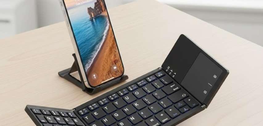 Foldable Bluetooth Keyboard